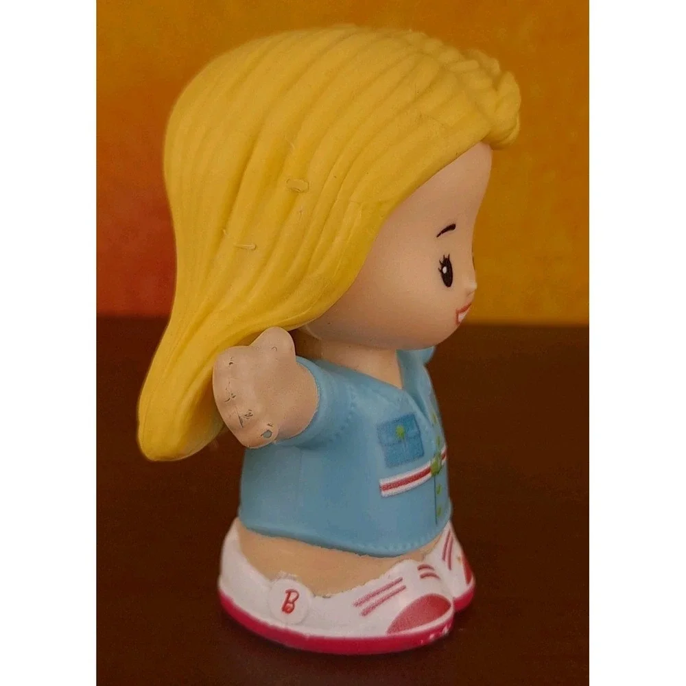 Fisher‎ Price Little People  Barbie Dreamhouse  Girl Blonde Hair And Blue Shirt